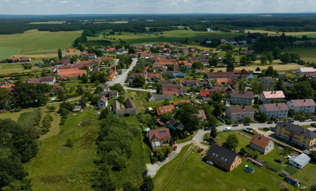Penzion U Sykoru Trebon Exterior foto